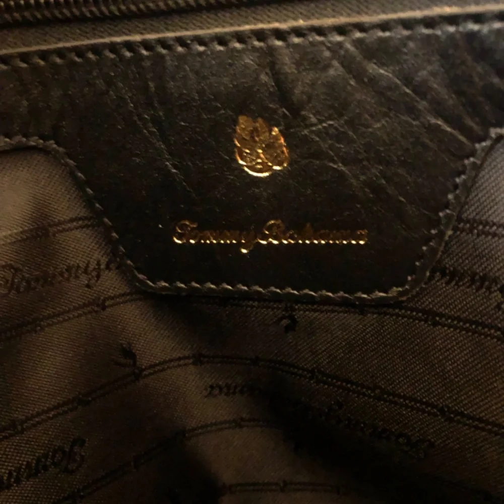 Tommy Bahama - Picture 6 of 7